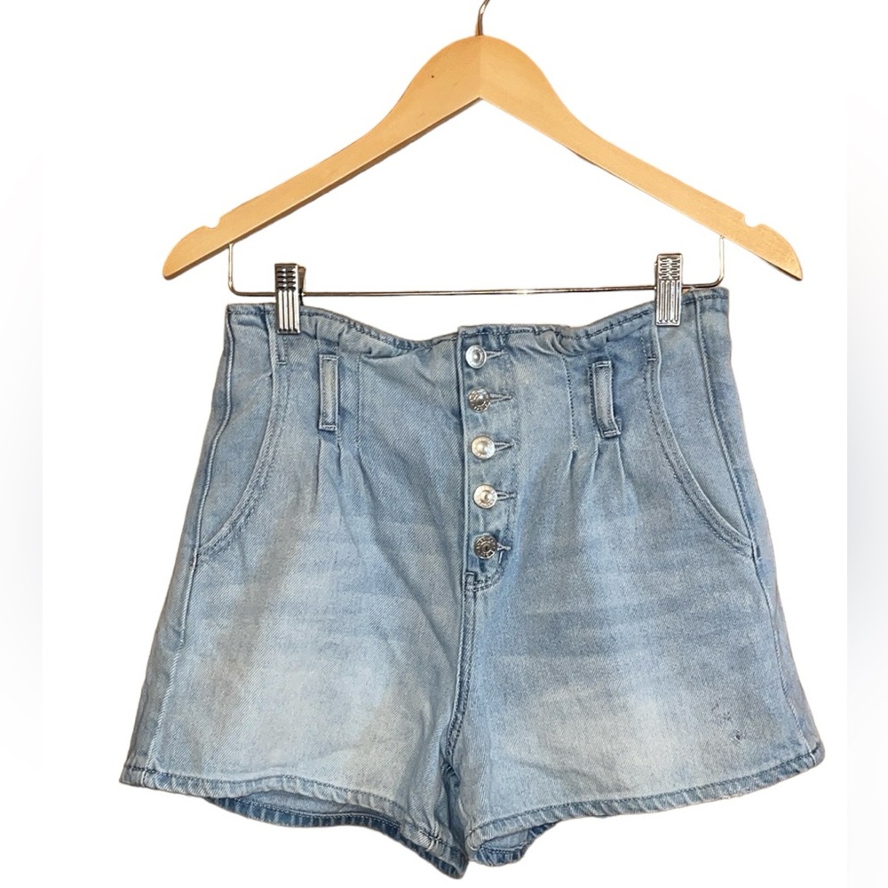 •AMERICAN EAGLE•LIGHT WASH DENIM HIGH RISE BUTTON FLY PAPER BAG MOM SHORTS (4)